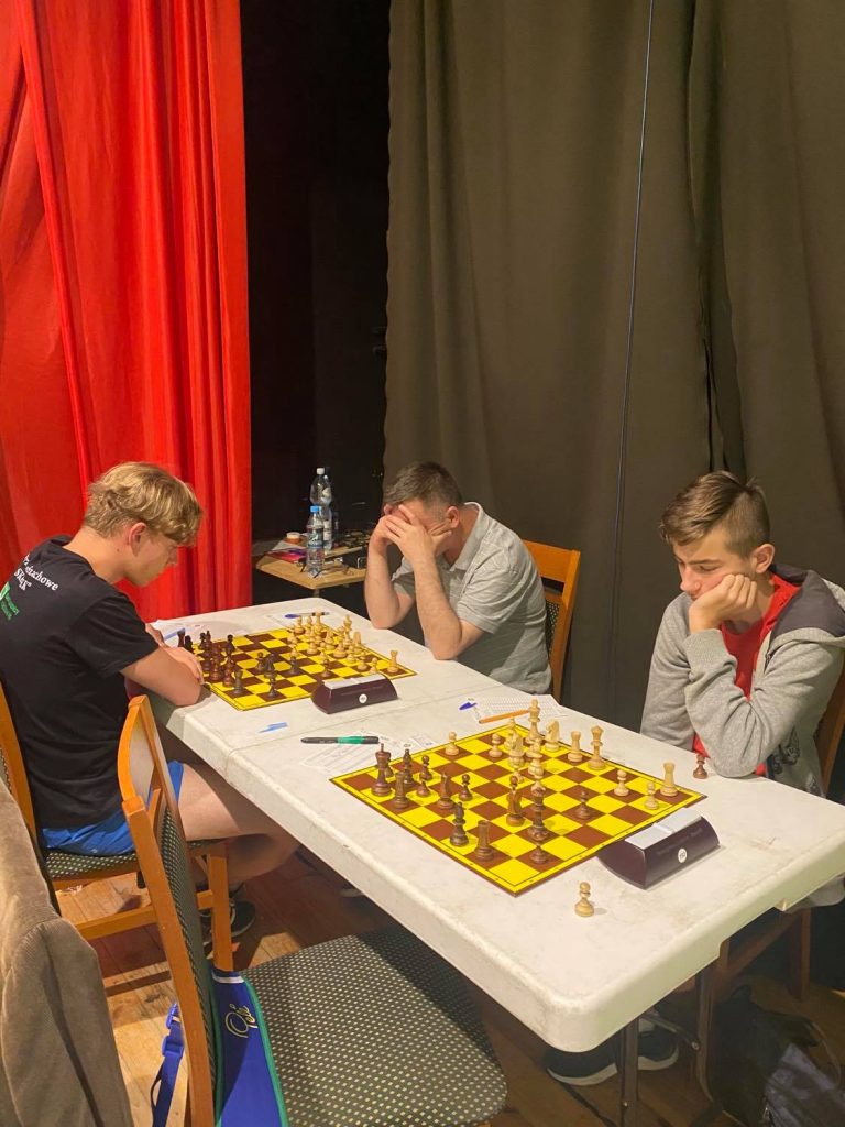 Weekendowy turniej szachowy w Woli Zarczyckiej