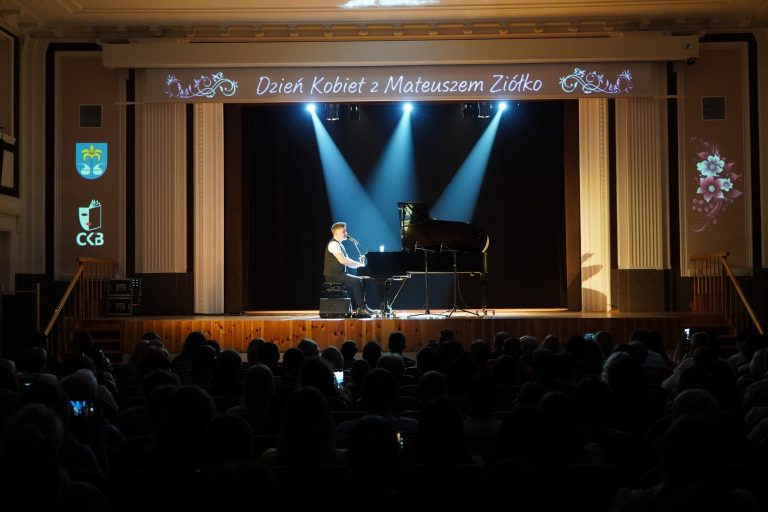 Koncert Mateusza Ziółko z okazji Dnia Kobiet
